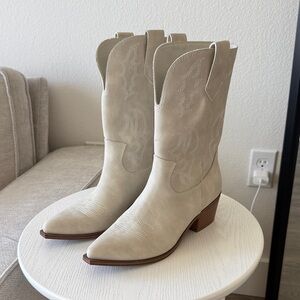 Indigo Cream Heeled Western Boots